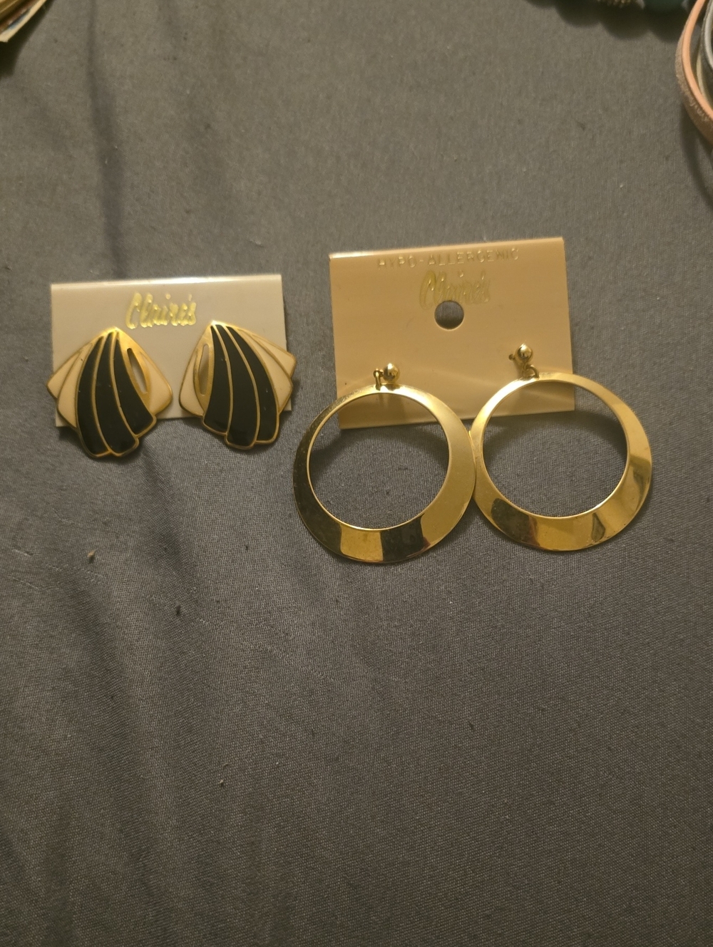 Claire's Gold Hoop Earrings with Black & Cream Shell Studs